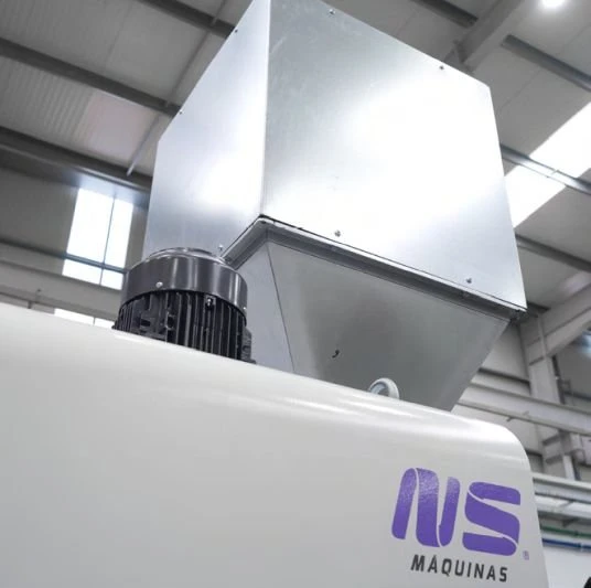 vyloučení prachu z vody zajišťuje vypouštění čistého vzduchu