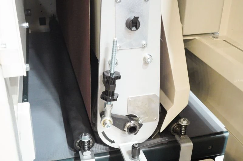 NS DM1100 Z - Odjehlovací stroj - širokopásová bruska - jednotka s brusným pásem