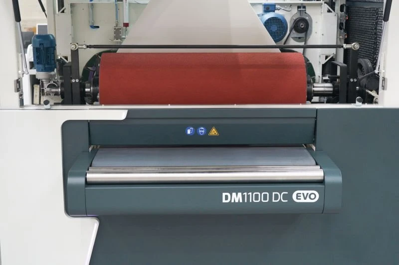 NS DM1100 DC EVO - Odjehlovací stroj - jednotka s brusným válcem