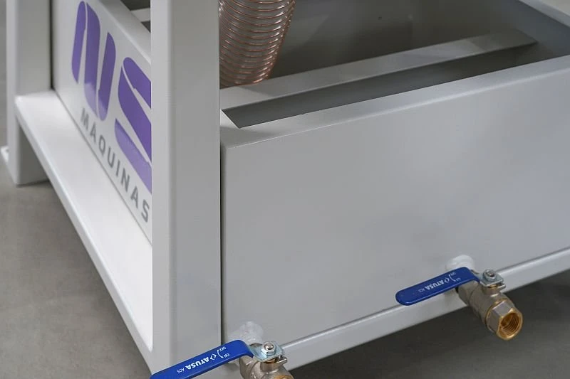 NS FCW120 Z - pásová bruska - zásobník vody s čerpadlem a uzavřeným vodním okruhem