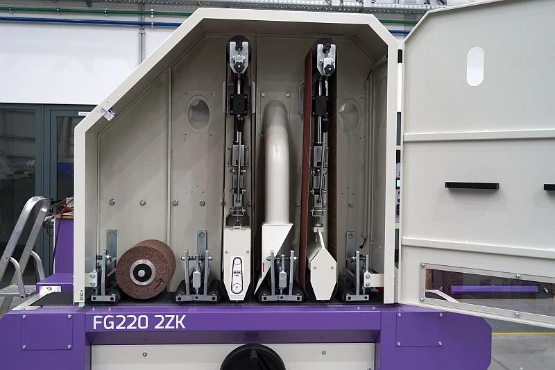 NS FG220 2ZK - pásová bruska - konfigurace 2 brusné pásy + válcový kartáč