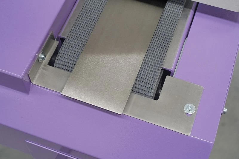 NS FG170 ZK - pásová bruska - plochý díl po opracování