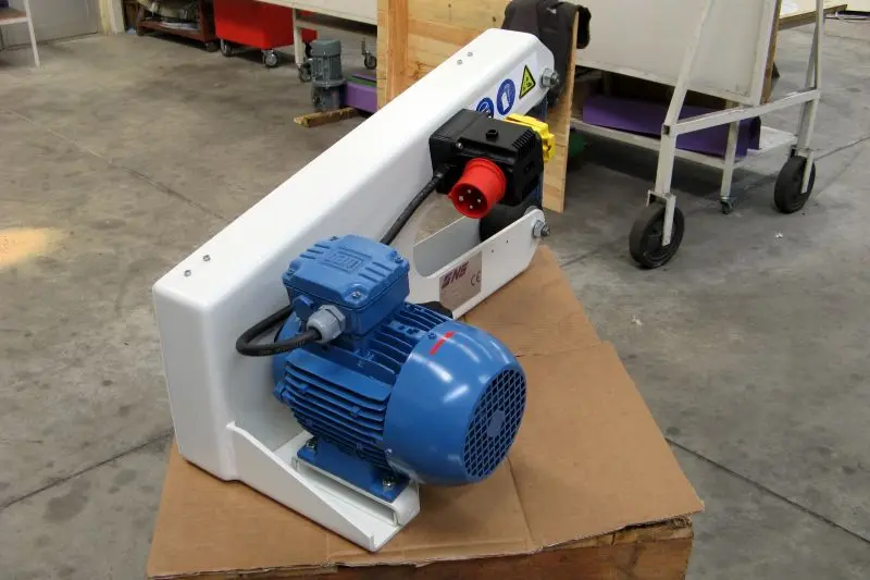 NS LB50 - Stolní pásová bruska