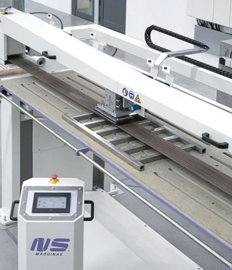 Automatická pásová bruska NS LMD2500 AT s dlouhým pásem