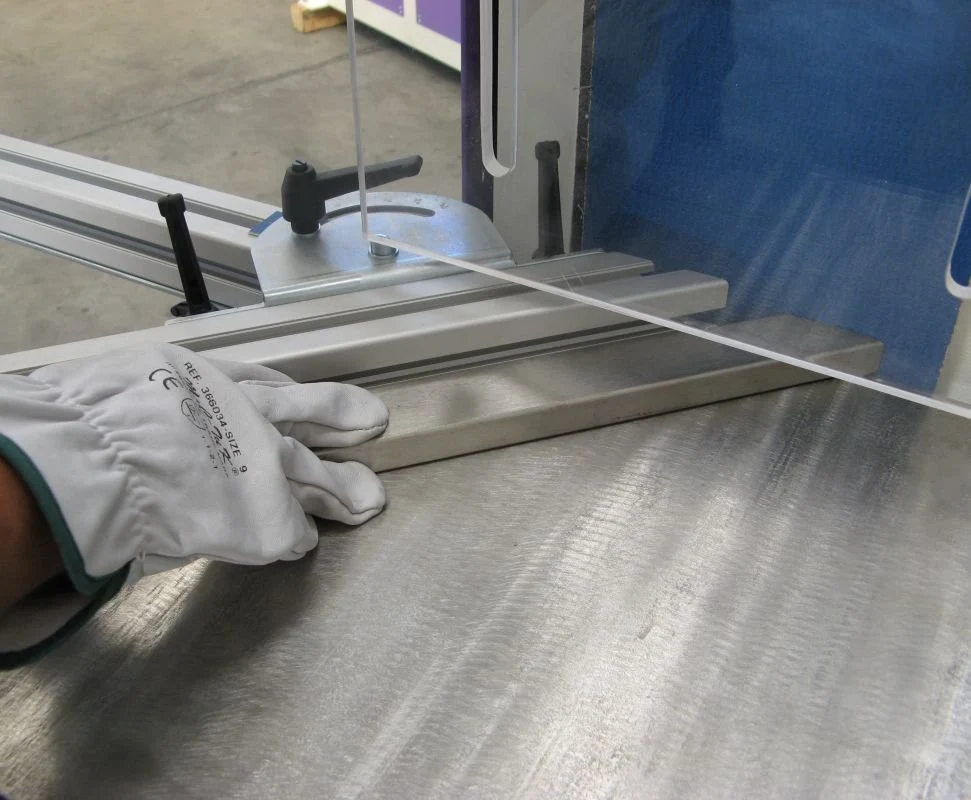 NS LV200 - Vertikální pásová bruska - broušení pod úhlem