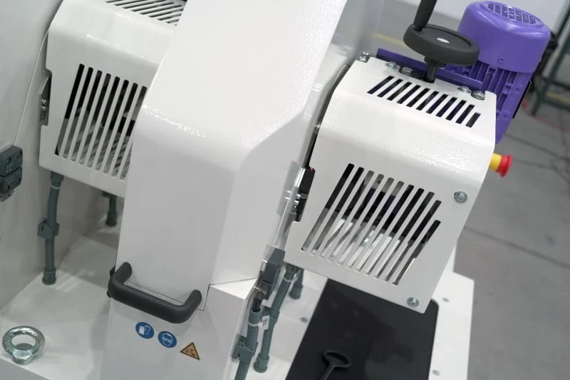 NS ML100 2Z - Pásová bruska na trubky