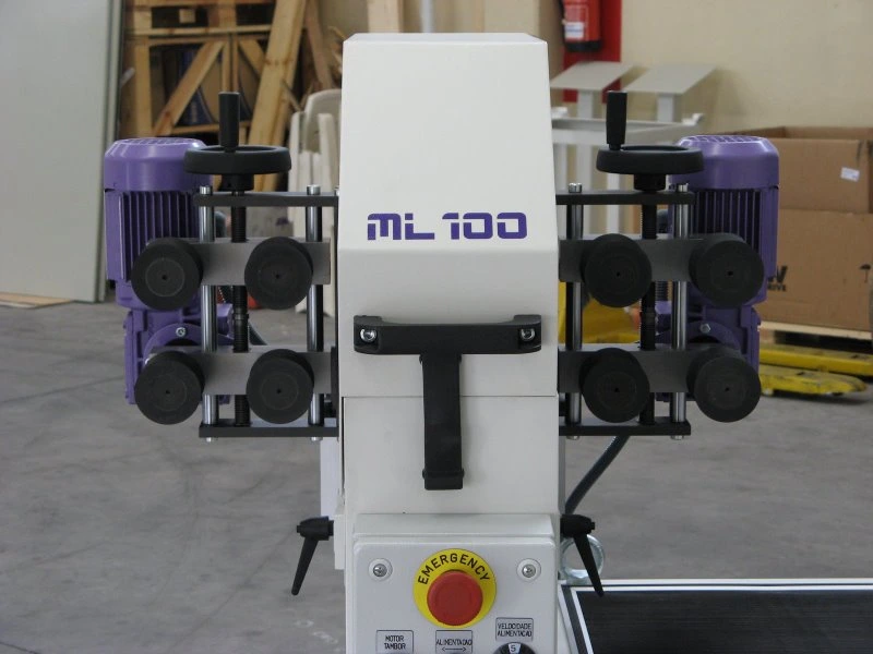 NS ML100 - Pásová bruska na trubky - pracovní hlava s podávacím systémem