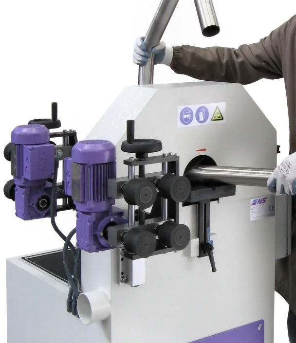 NS ML100 - Pásová bruska na trubky - broušení ohýbaných trubek