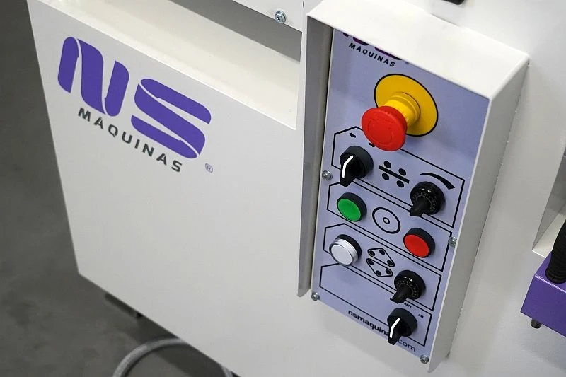 NS ML200 - Pásová bruska na trubky - ovládací panel