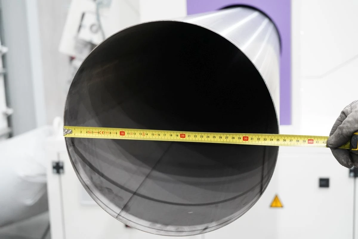 NS ML350 - Pásová bruska na trubky až do průměru 356 mm