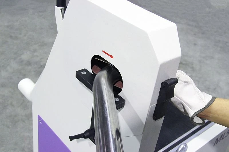 NS ML50 - Pásová bruska na trubky - broušení ohýbaných trubek