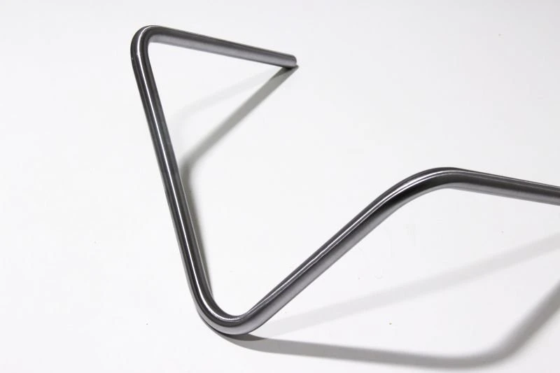 NS ML50 - Pásová bruska na trubky - ukázka trubky po broušení