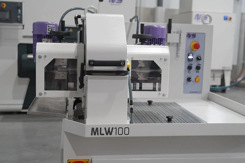 NS MLW100 - Pásová bruska na trubky s vodním chlazením