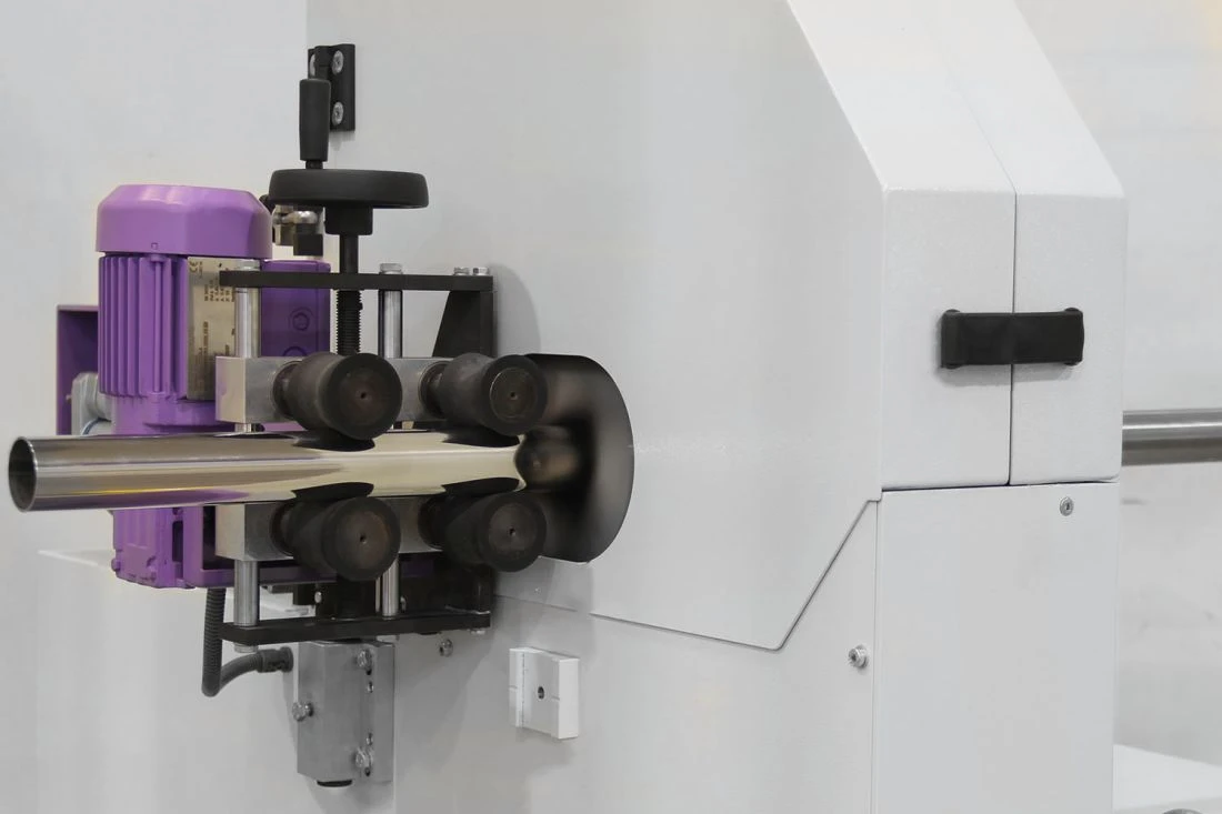 NS MP100 - Leštička na trubky - podávací systém pro rovné trubky