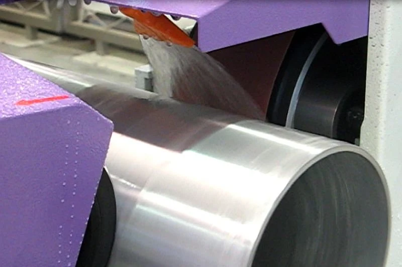 NS RC200 - Pásová bruska a leštička na trubky - broušení za mokra