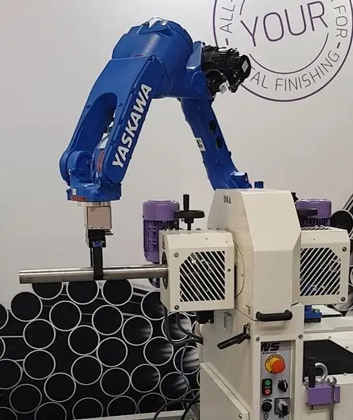 Pásová bruska ML100 na trubky s robotem