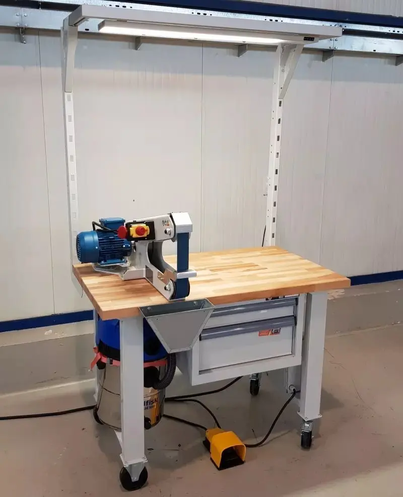 Stůl s pásovou bruskou NS LB50