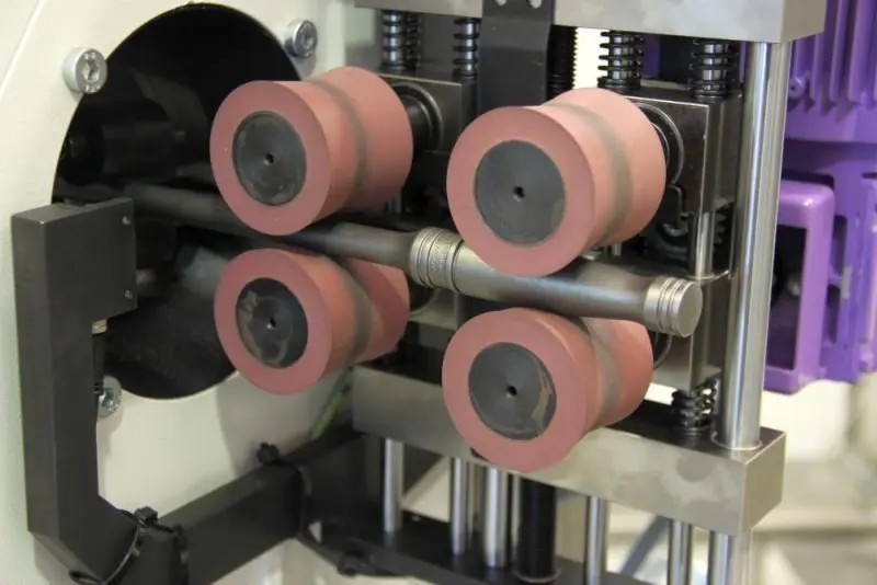 Broušení kónických profilů s podáváním